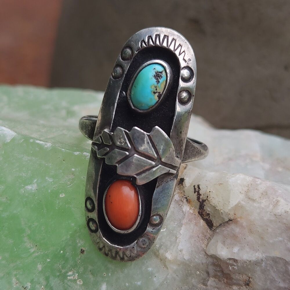Vintage "Old Pawn" Coral & Turquoise Navajo Ring Sz 8